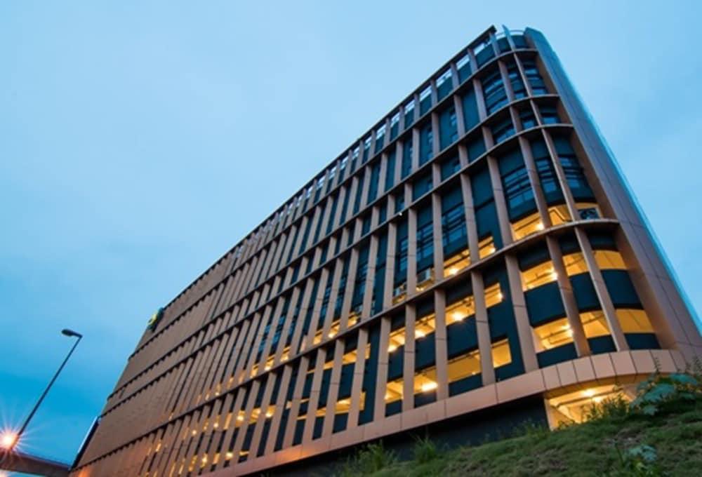 Mtree Hotel Puchong Exterior foto